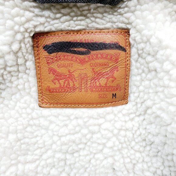 levi's Trucker Fit Sherpa Denim Jean Jacket. Size M - Picture 6 of 6
